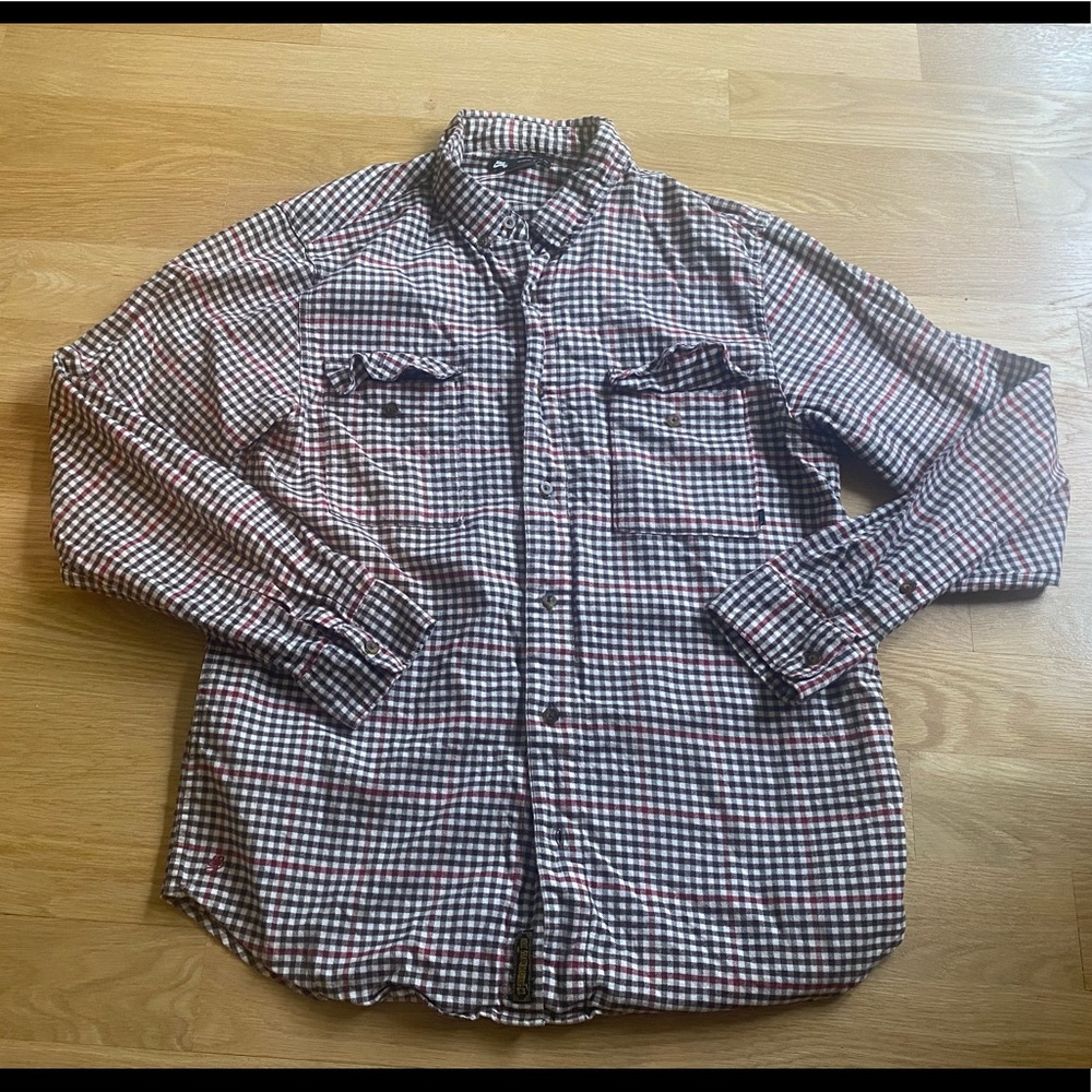 Mens nike SB long sleeve shirt size large . Used - in good condition